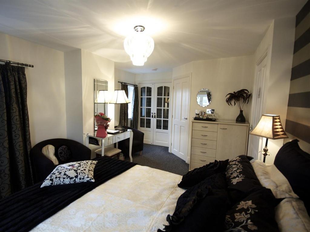 Y Garth Luxury Bed And Breakfast Dinas  Værelse billede